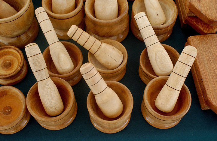 The typical pilon is made from the wood of the Caoba or Guayacan trees, fine and durable hardwoods native to the island.